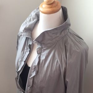 GAP Fit Ruffle Front Jacket